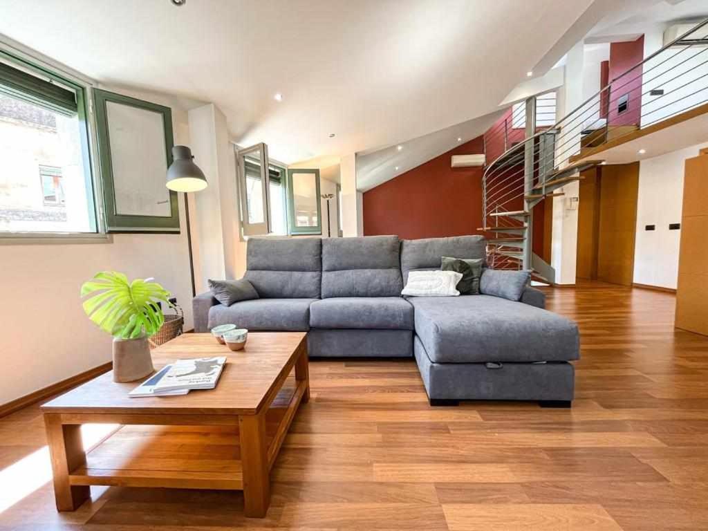 Loft Cort Reial Atico In The Heart Of The Old Town Apartman Girona Kültér fotó